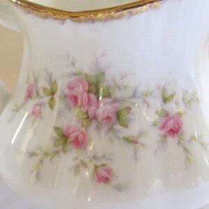 Paragon Victoriana Rose Creamer, Finest English Bone China, Brushed Gold    E111